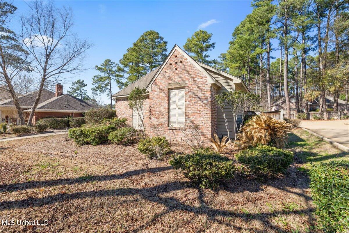 655 Wendover Way Ridgeland, MS 39157 - Photo 3 of 41 03-3HTP5717