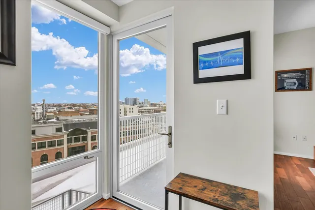 $424,900 | 301 North Neil Street, Unit 708, Champaign, IL 61820