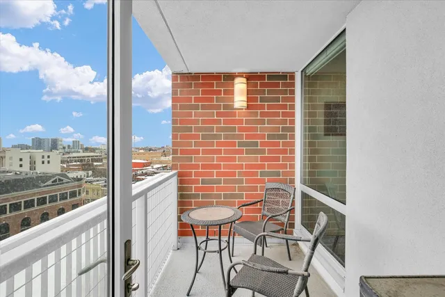 $424,900 | 301 North Neil Street, Unit 708, Champaign, IL 61820