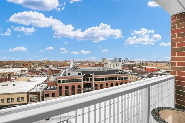 $424,900 | 301 North Neil Street, Unit 708, Champaign, IL 61820