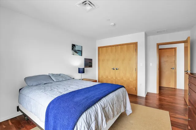 $424,900 | 301 North Neil Street, Unit 708, Champaign, IL 61820