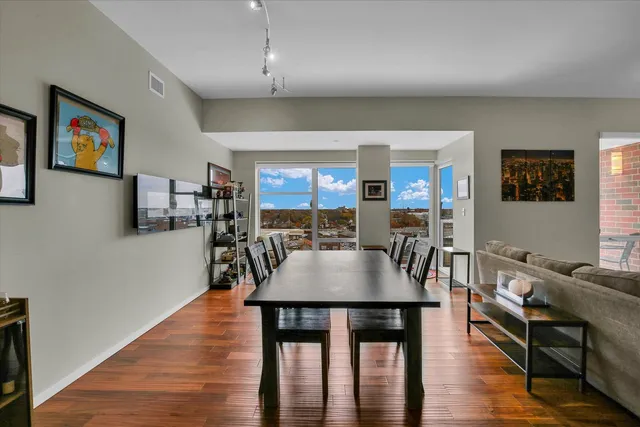 $424,900 | 301 North Neil Street, Unit 708, Champaign, IL 61820