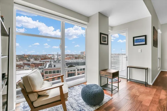 $424,900 | 301 North Neil Street, Unit 708, Champaign, IL 61820