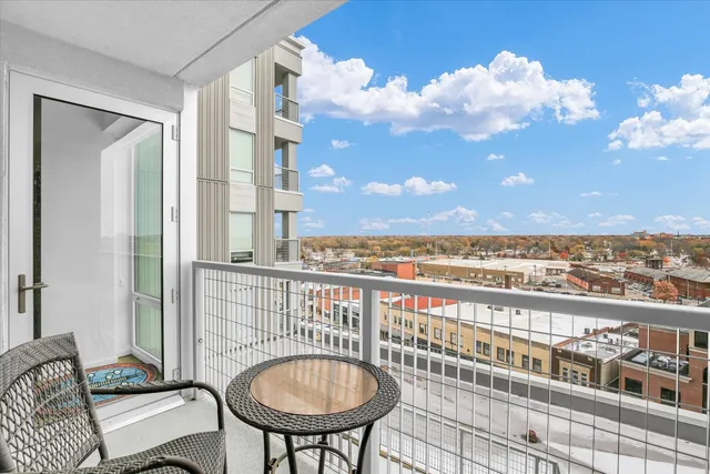 $424,900 | 301 North Neil Street, Unit 708, Champaign, IL 61820