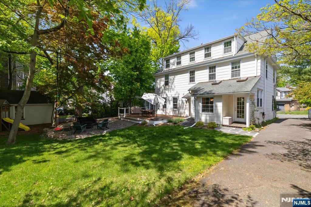 80 Glenwood Road Englewood, NJ 07631 - Photo 33 of 38