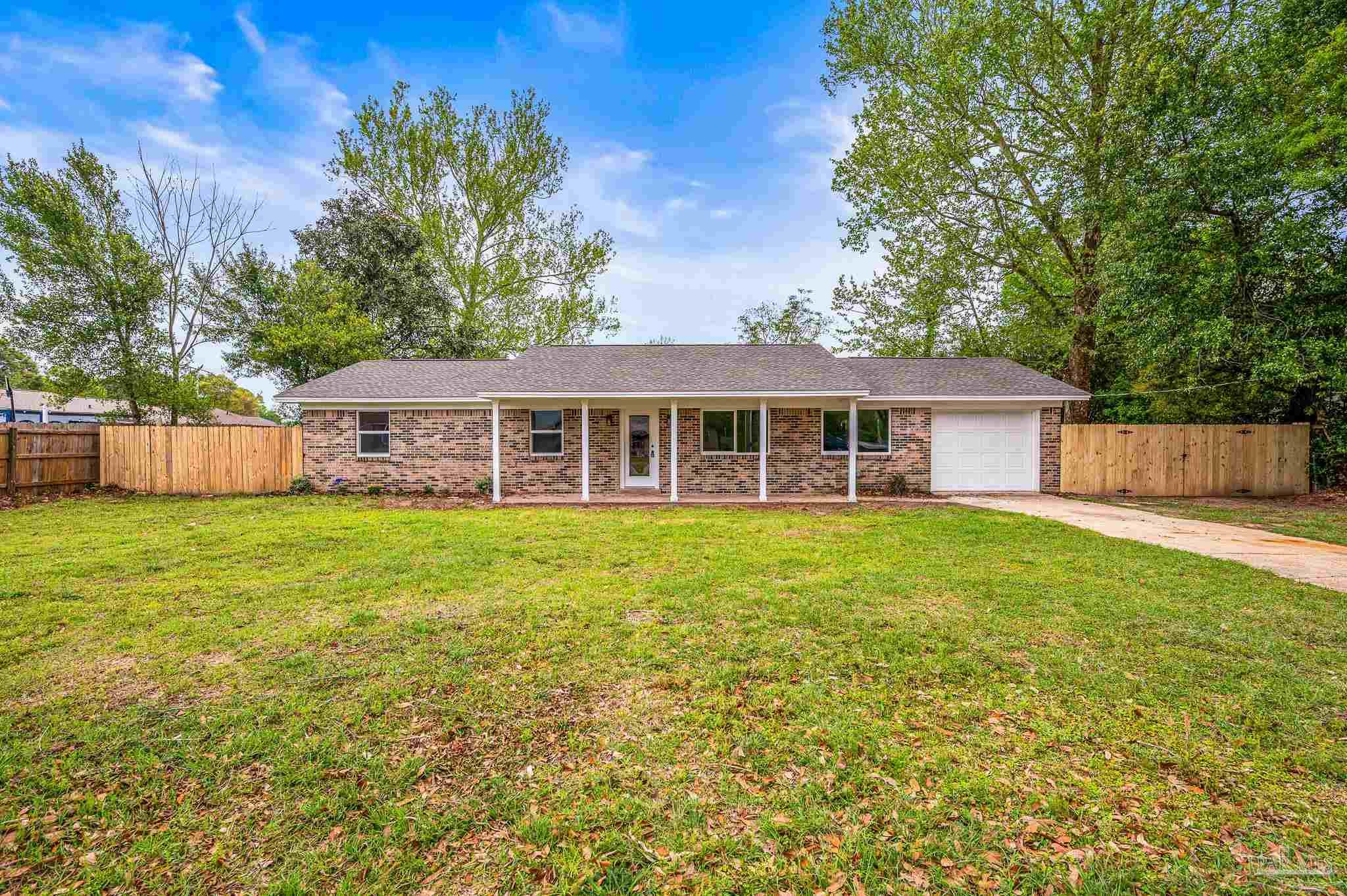 5081 Matthew Road Pace, FL 32571 - Photo 2 of 34