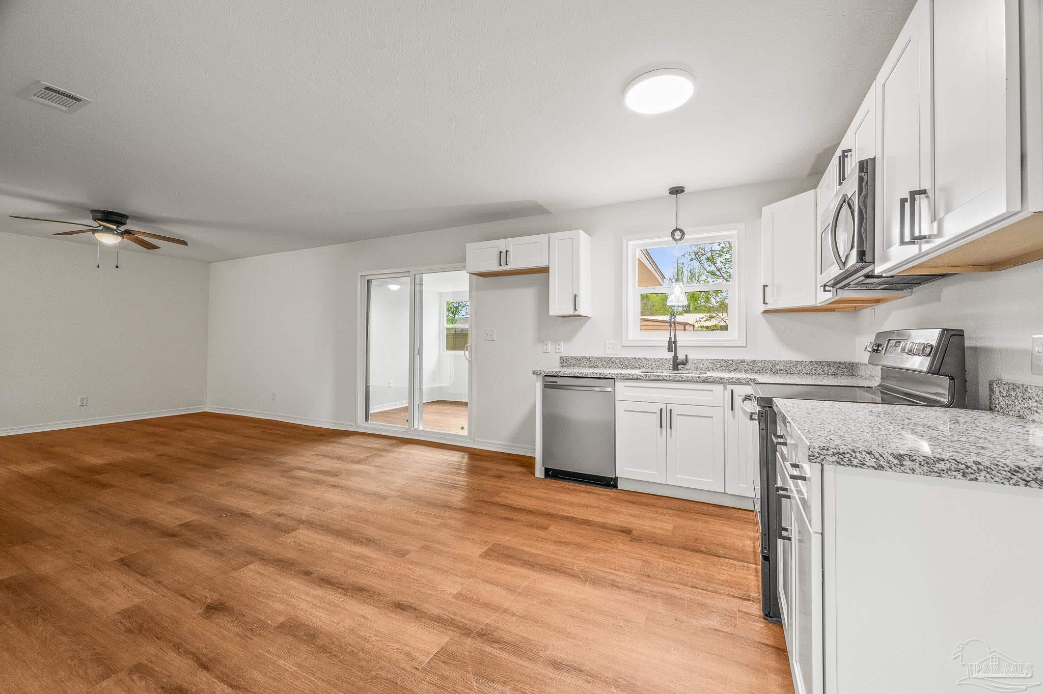 5081 Matthew Road Pace, FL 32571 - Photo 8 of 34