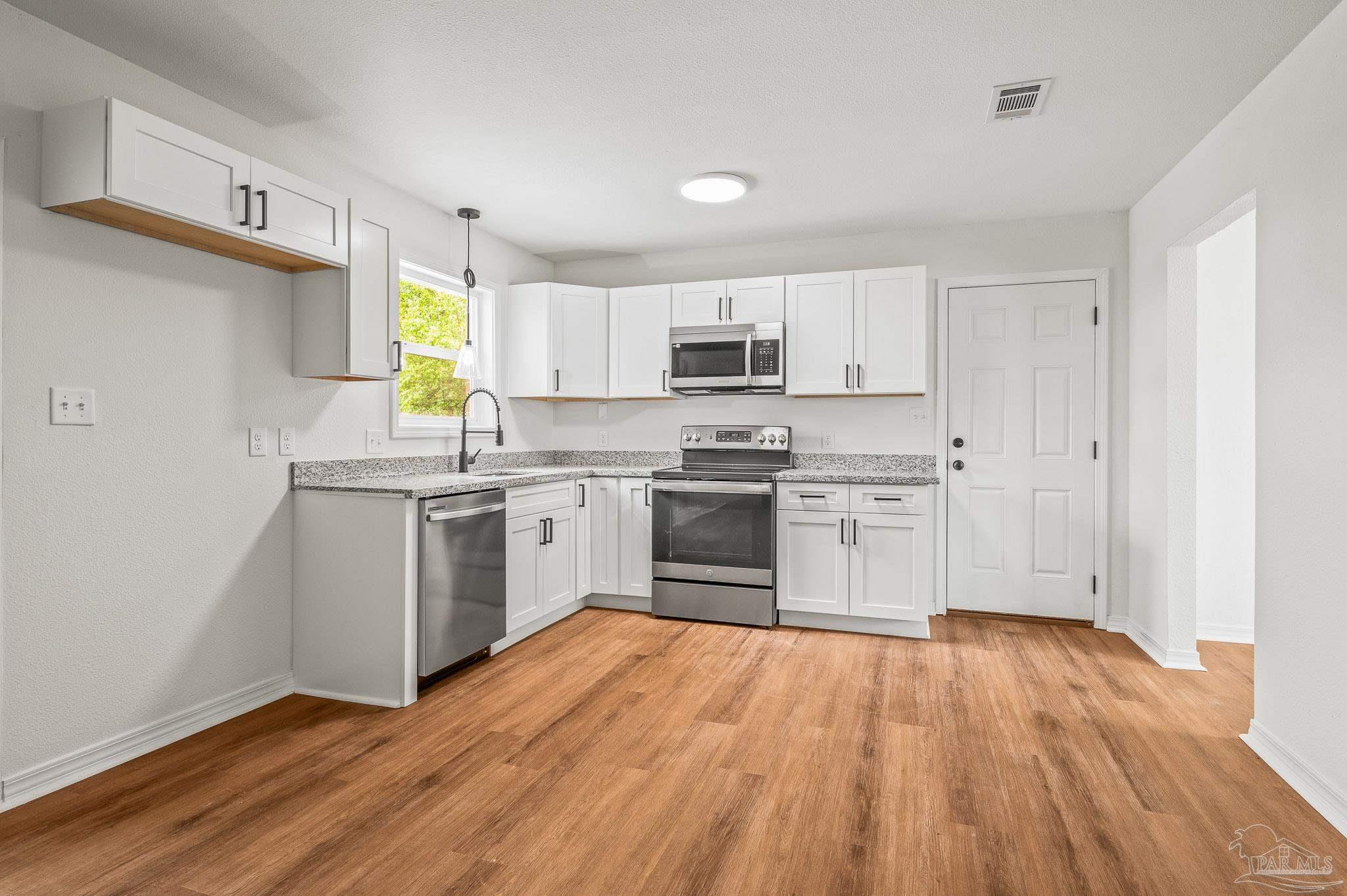 5081 Matthew Road Pace, FL 32571 - Photo 10 of 34