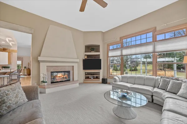 $950,000 | 519 Ponderosa Drive, Hartland, WI 53029