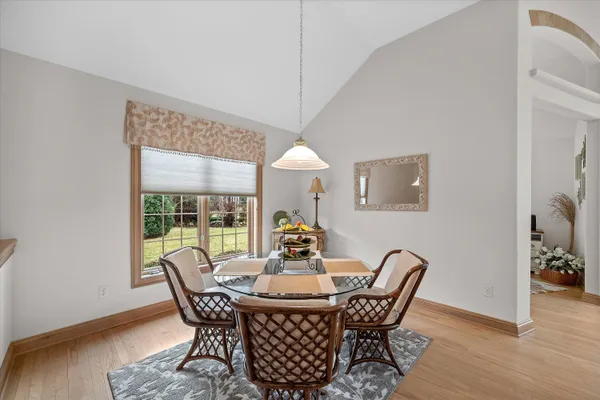 $950,000 | 519 Ponderosa Drive, Hartland, WI 53029