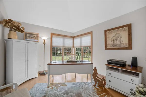 $950,000 | 519 Ponderosa Drive, Hartland, WI 53029