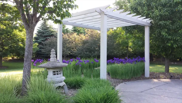 $950,000 | 519 Ponderosa Drive, Hartland, WI 53029