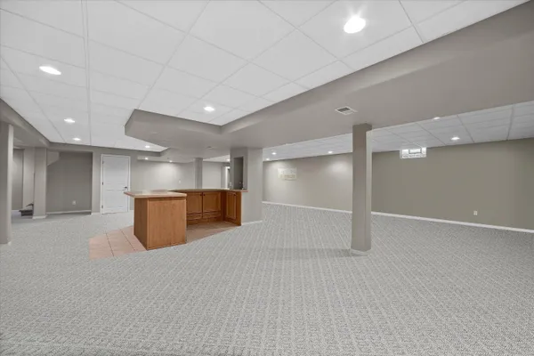 $950,000 | 519 Ponderosa Drive, Hartland, WI 53029