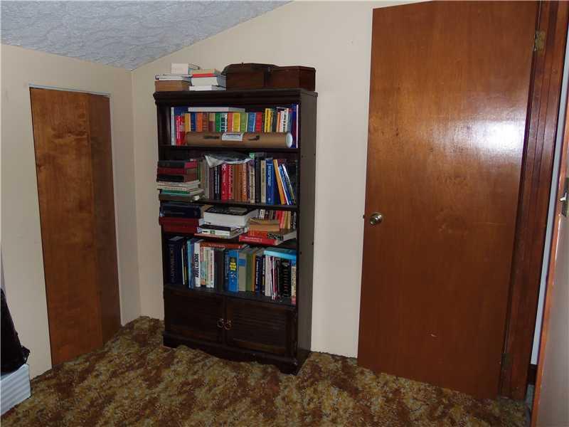 562 Lardintown Road Tarentum, PA 15084 - Photo 22 of 25 Bedroom.