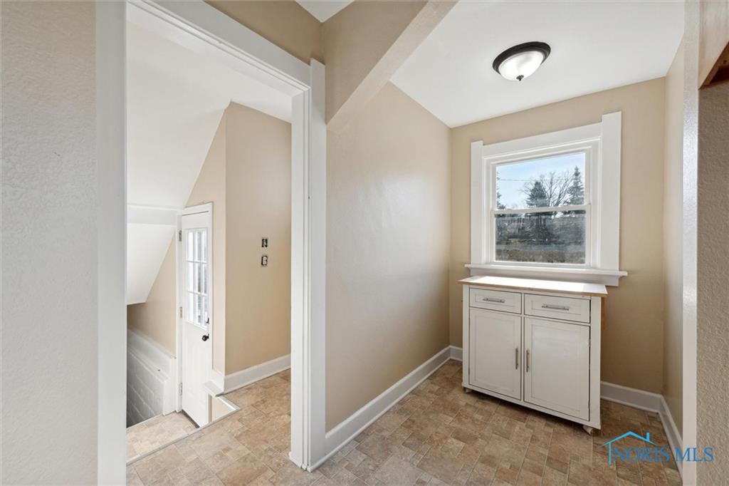 3848 Bellevue Road Toledo, OH 43613 - Photo 18 of 49 Gallery Image 18