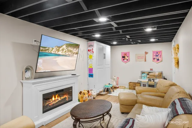 $460,000 | 1235 Herrington Place, Geneva, IL 60134