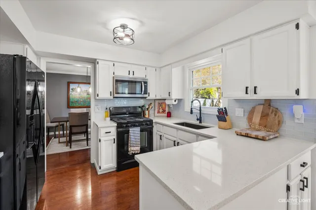 $460,000 | 1235 Herrington Place, Geneva, IL 60134