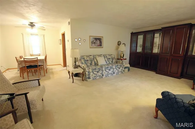 $167,000 | 929 West Jay Street, Vandalia, IL 62471