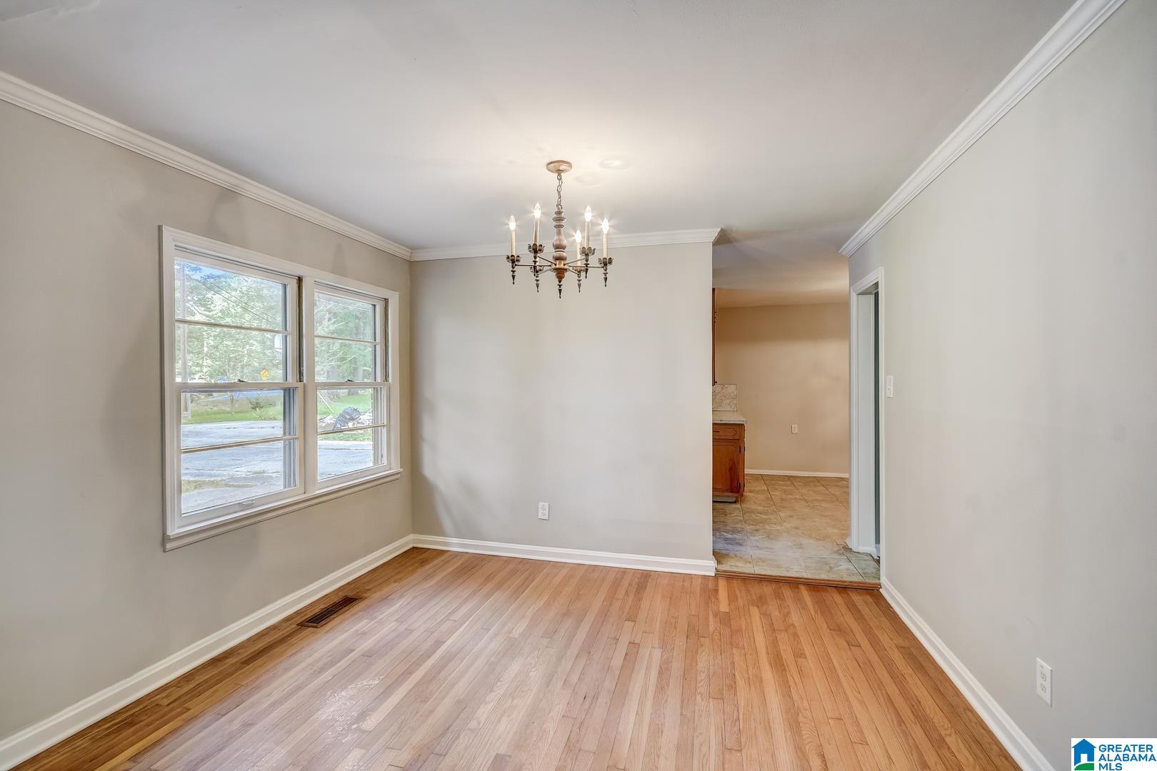 309 Sun Valley Road Birmingham, AL 35215 - Photo 8 of 31