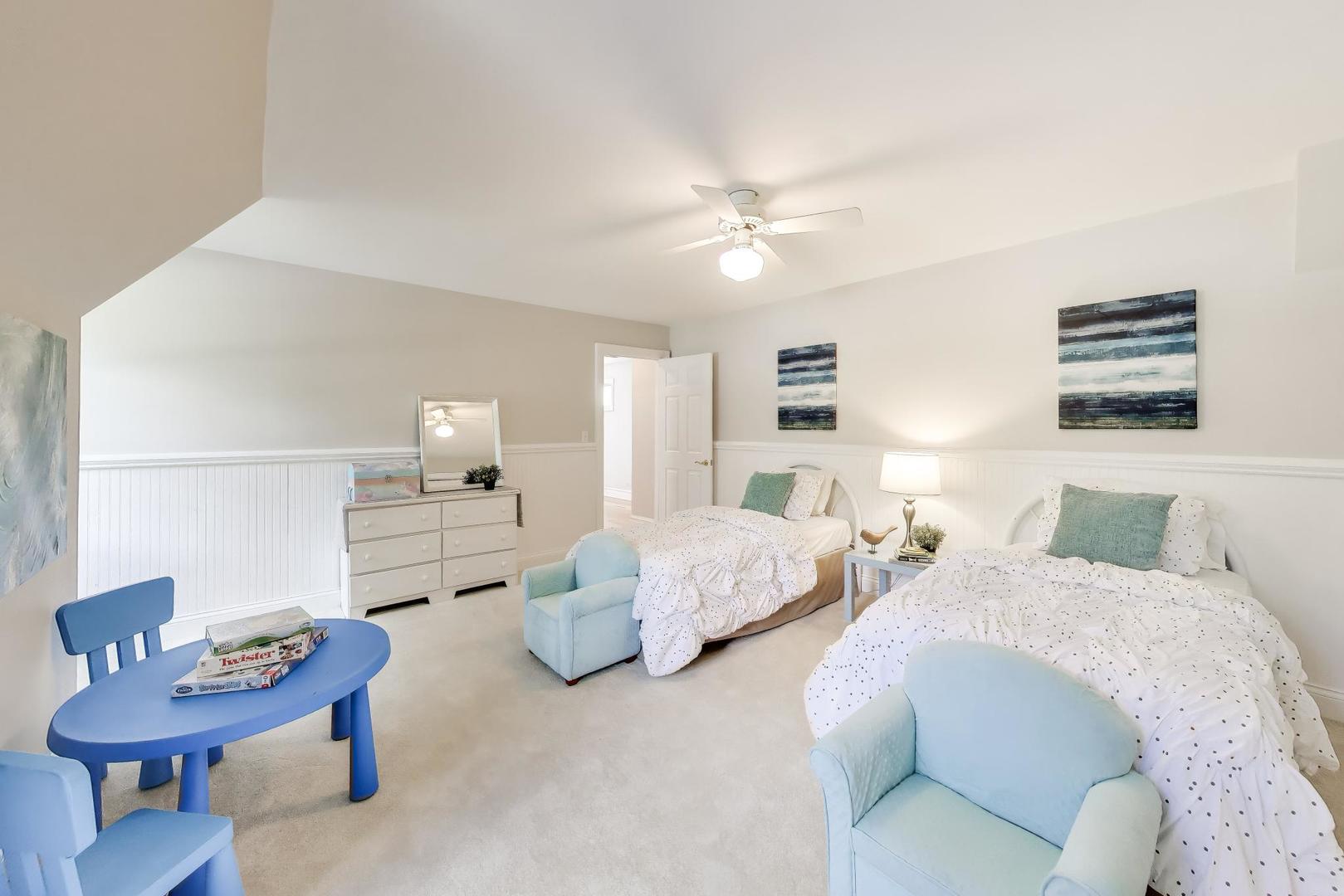 2074 Greenview Road Northbrook, IL 60062 - Photo 33 of 52 Gallery Image 33