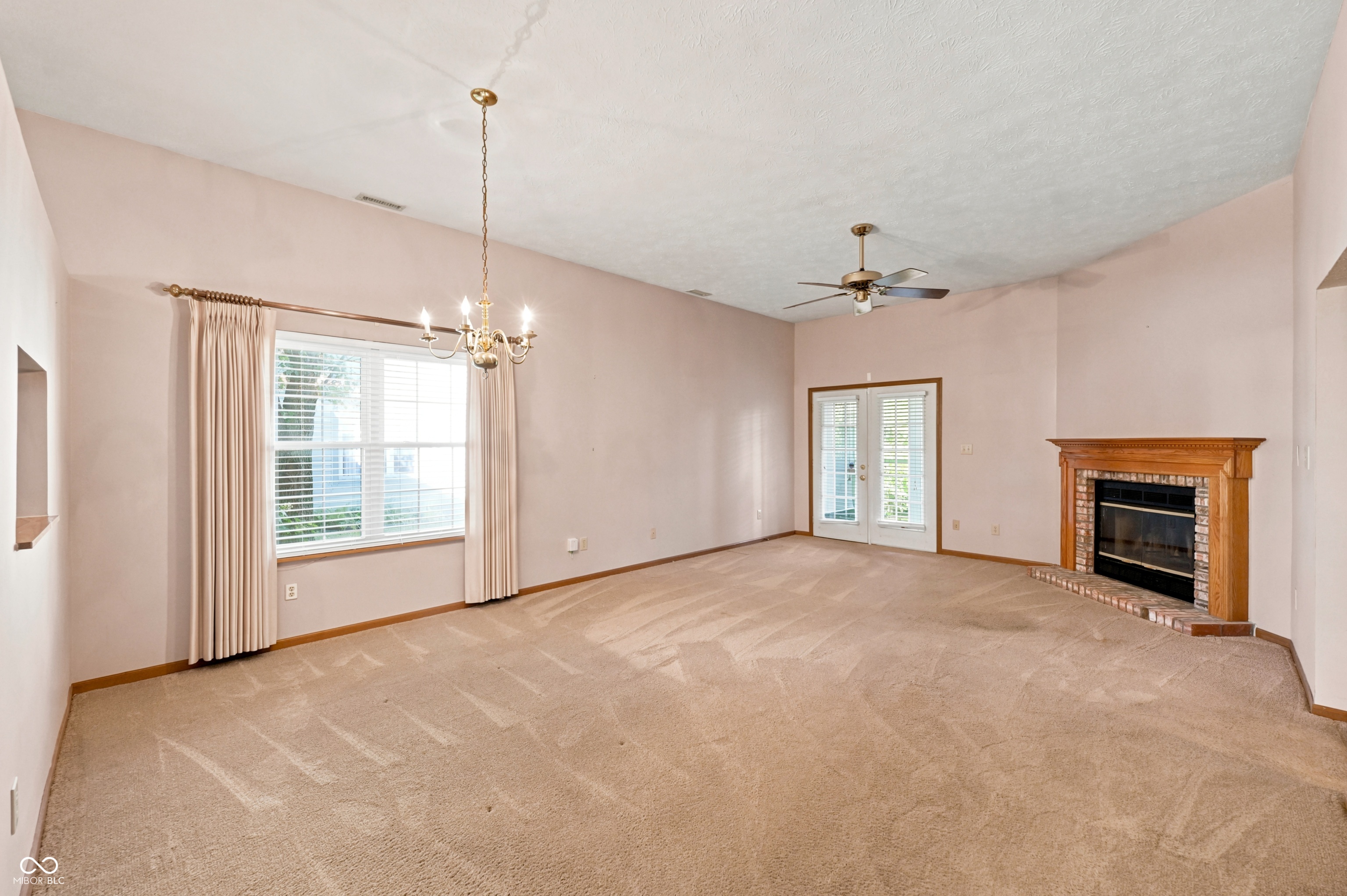 6352 Decatur Commons Indianapolis, IN 46221 - Photo 3 of 23