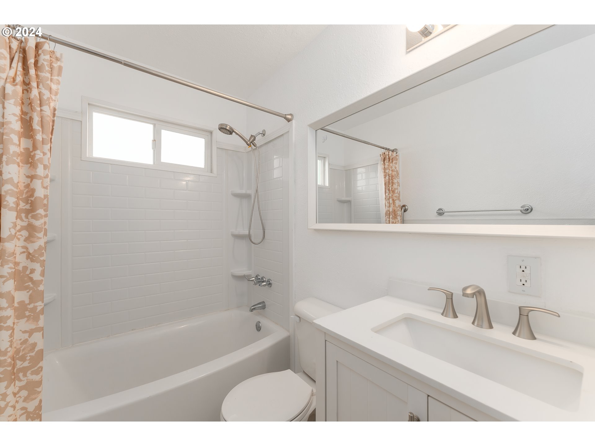 537 West Ballf Street Roseburg, OR 97471 - Photo 30 of 38