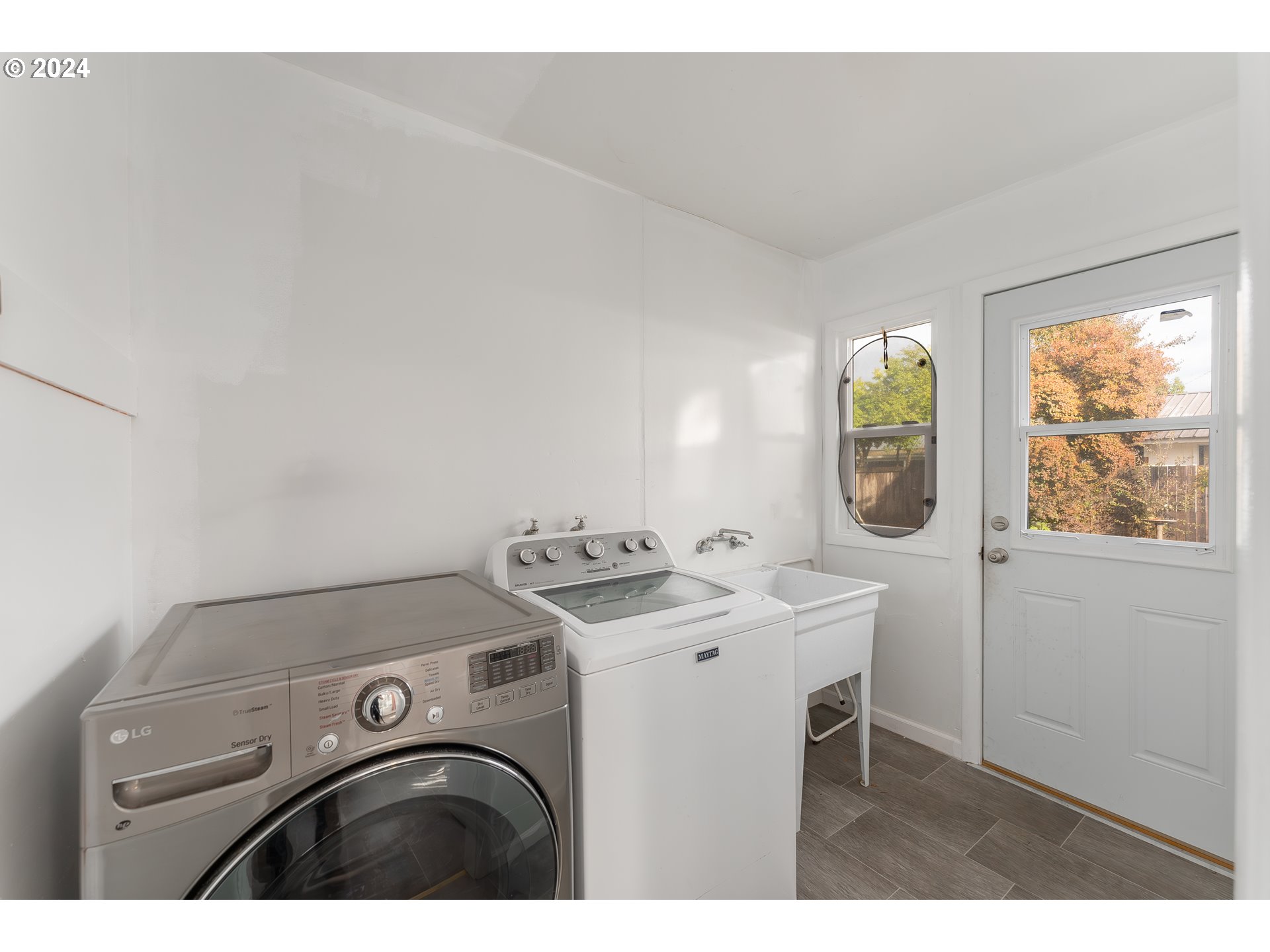 537 West Ballf Street Roseburg, OR 97471 - Photo 31 of 38