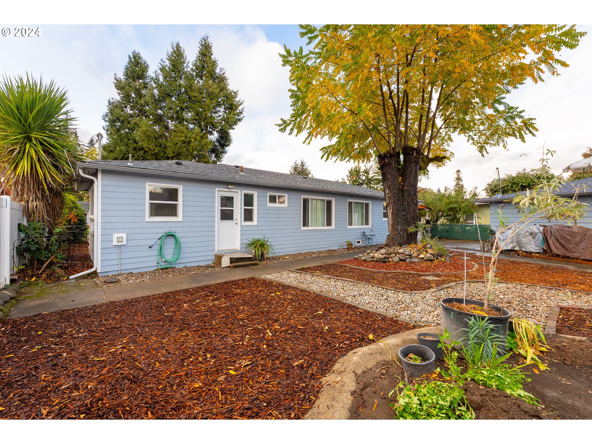 537 West Ballf Street Roseburg, OR 97471 - Photo 37 of 38