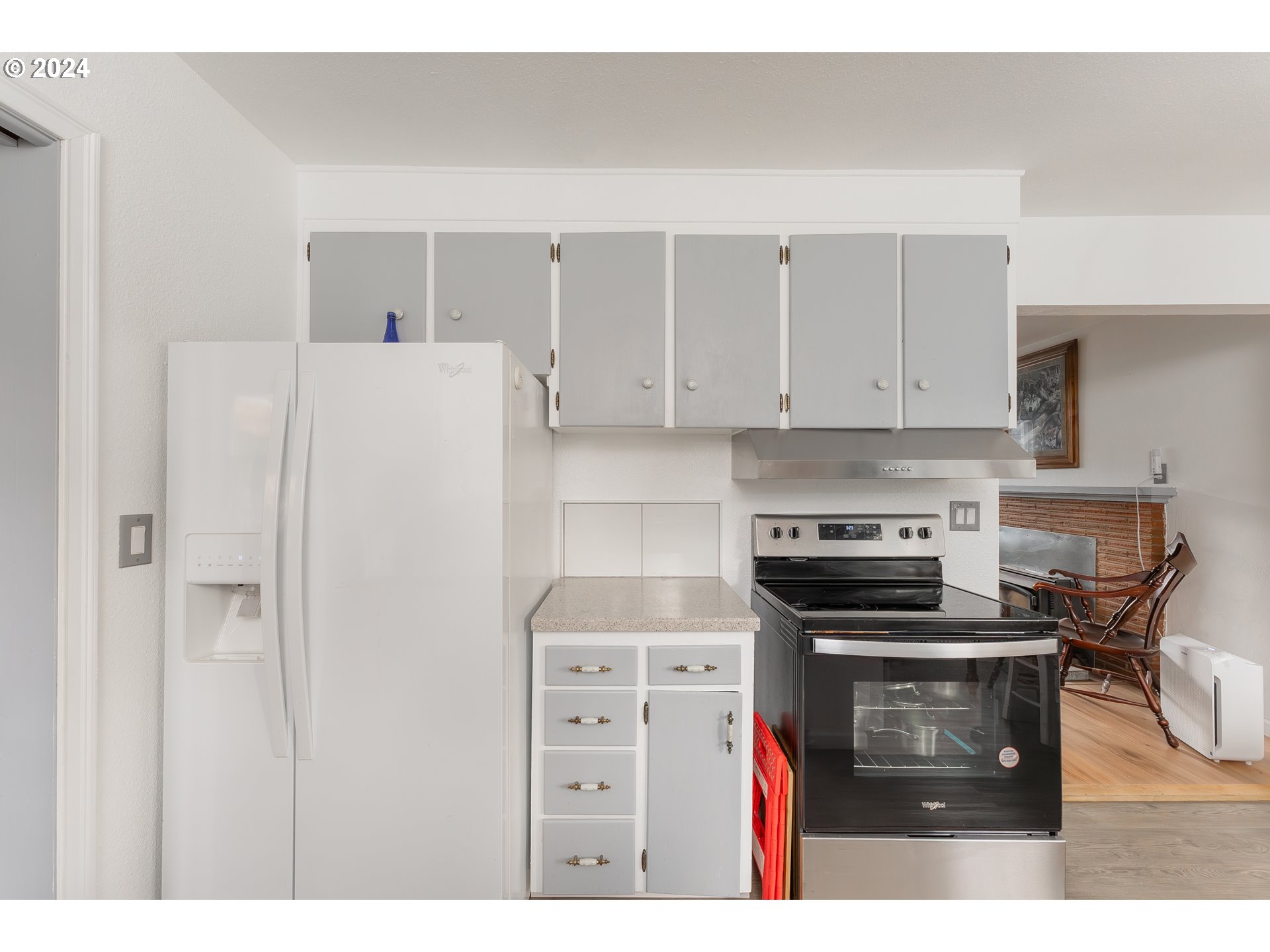 537 West Ballf Street Roseburg, OR 97471 - Photo 7 of 38