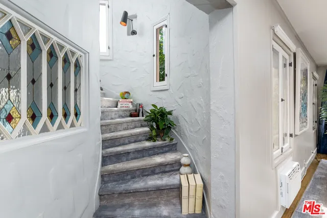 $4,200 | 2066 Glencoe Way, Los Angeles, CA 90068