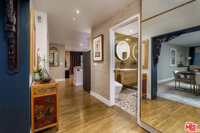 $4,200 | 2066 Glencoe Way, Los Angeles, CA 90068