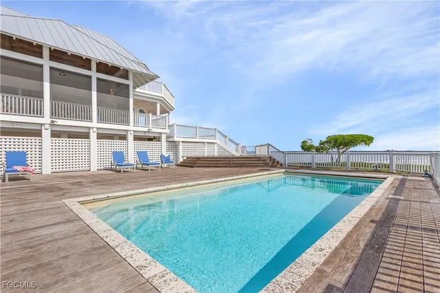 $6,750,000 | 203 Useppa Island, Useppa Island, FL 33922