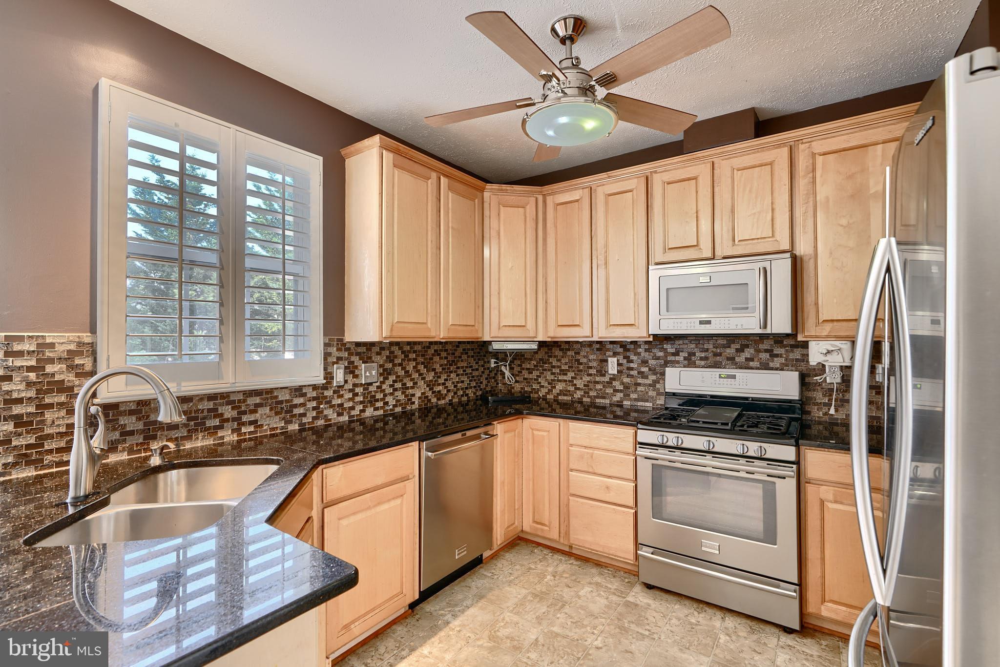 276 Cherry Tree Square Forest Hill, MD 21050 - Photo 20 of 61 Super functional kitchen space