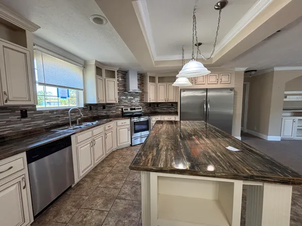 $327,000 | 207 New Grade Road, Moncks Corner, SC 29461
