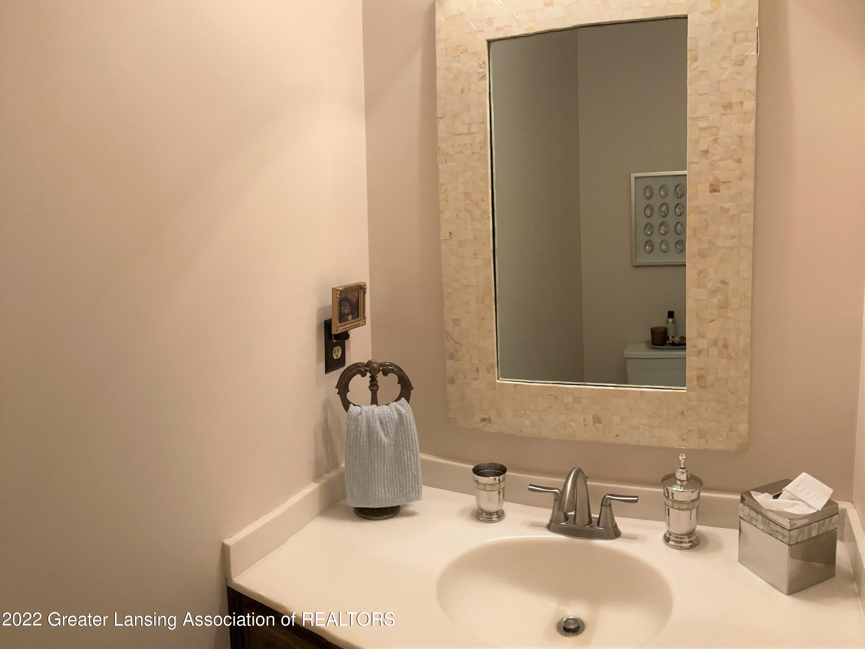 3378 North Michigan Road Dimondale, MI 48821 - Photo 26 of 52 26 Half Bath