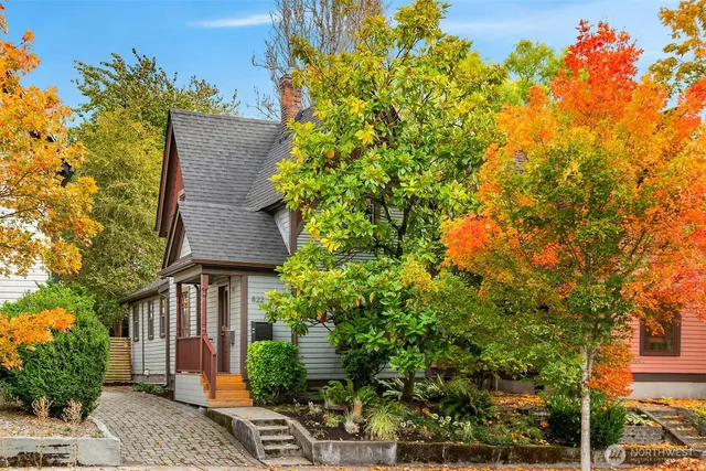 $770,000 | 822 23rd Avenue, Seattle, WA 98122