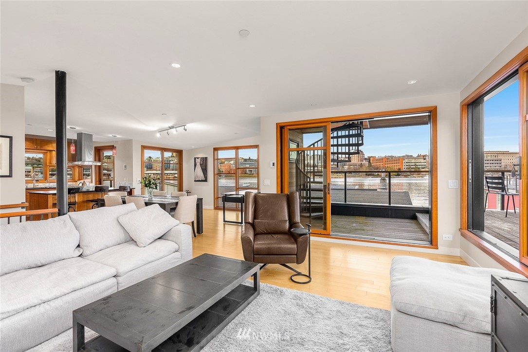 3146 Portage Bay Place East, Unit G Seattle, WA 98102 - Photo 15 of 38