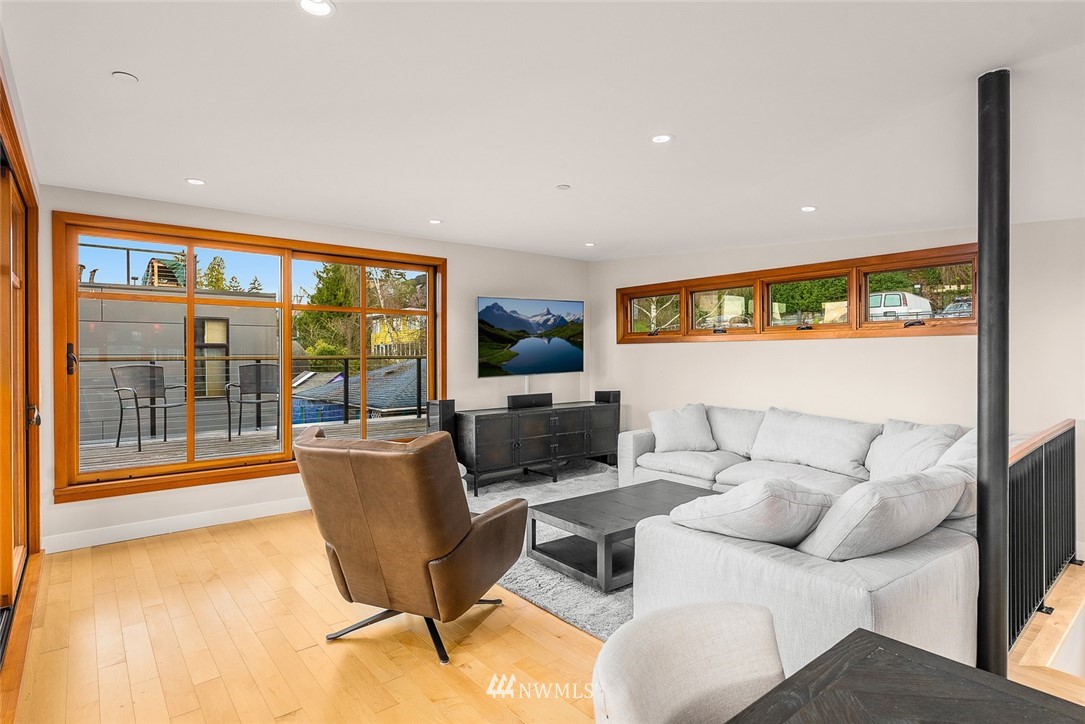 3146 Portage Bay Place East, Unit G Seattle, WA 98102 - Photo 19 of 38