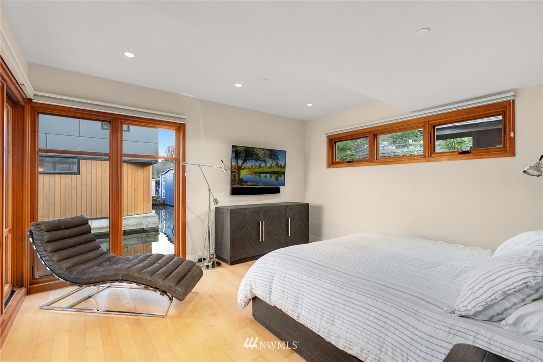 3146 Portage Bay Place East, Unit G Seattle, WA 98102 - Photo 21 of 38