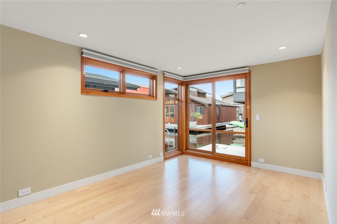 3146 Portage Bay Place East, Unit G Seattle, WA 98102 - Photo 25 of 38