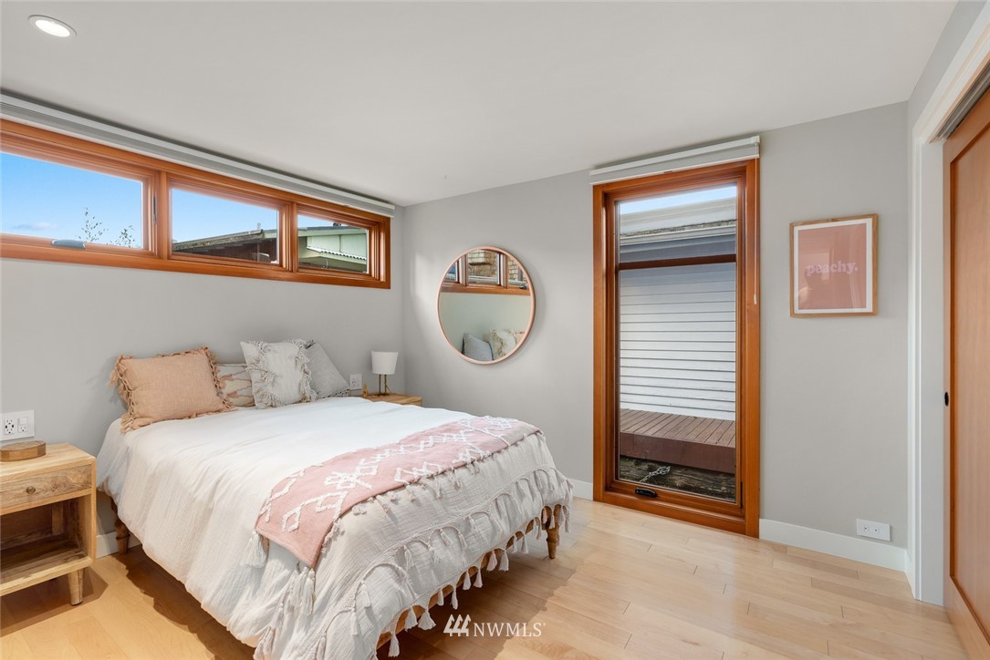 3146 Portage Bay Place East, Unit G Seattle, WA 98102 - Photo 27 of 38