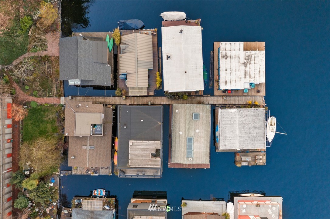 3146 Portage Bay Place East, Unit G Seattle, WA 98102 - Photo 29 of 38