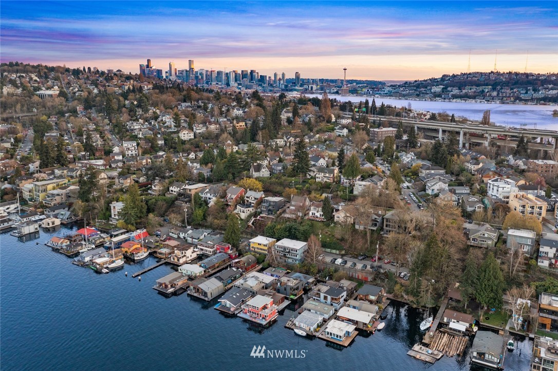 3146 Portage Bay Place East, Unit G Seattle, WA 98102 - Photo 31 of 38