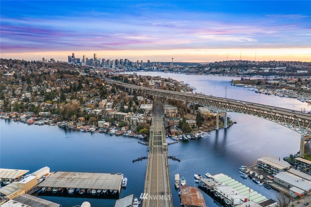 3146 Portage Bay Place East, Unit G Seattle, WA 98102 - Photo 34 of 38