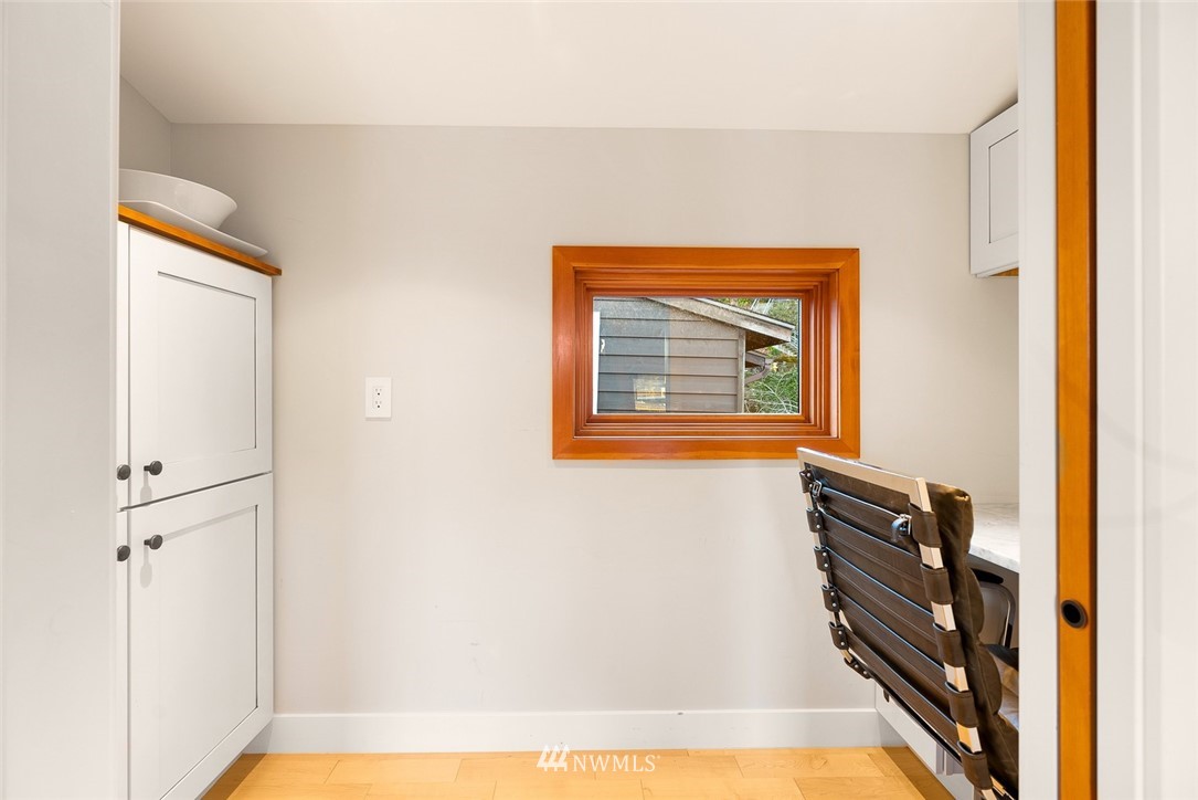 3146 Portage Bay Place East, Unit G Seattle, WA 98102 - Photo 10 of 38