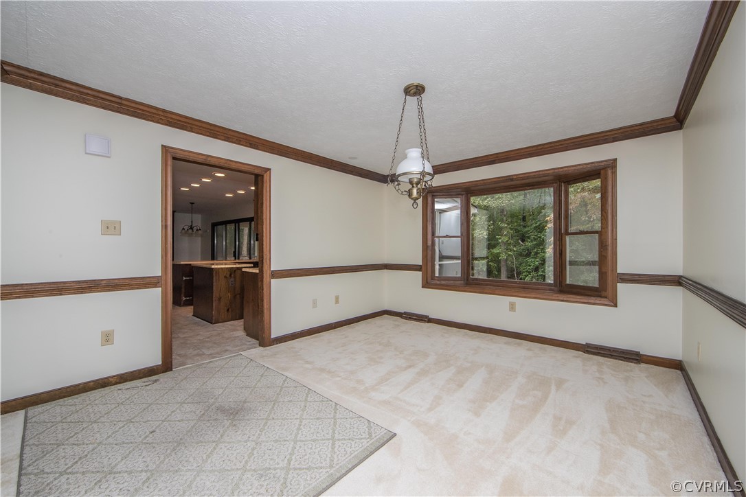 6400 Qualla Road Chesterfield, VA 23832 - Photo 7 of 36 a view of a livingroom with an empty space and window