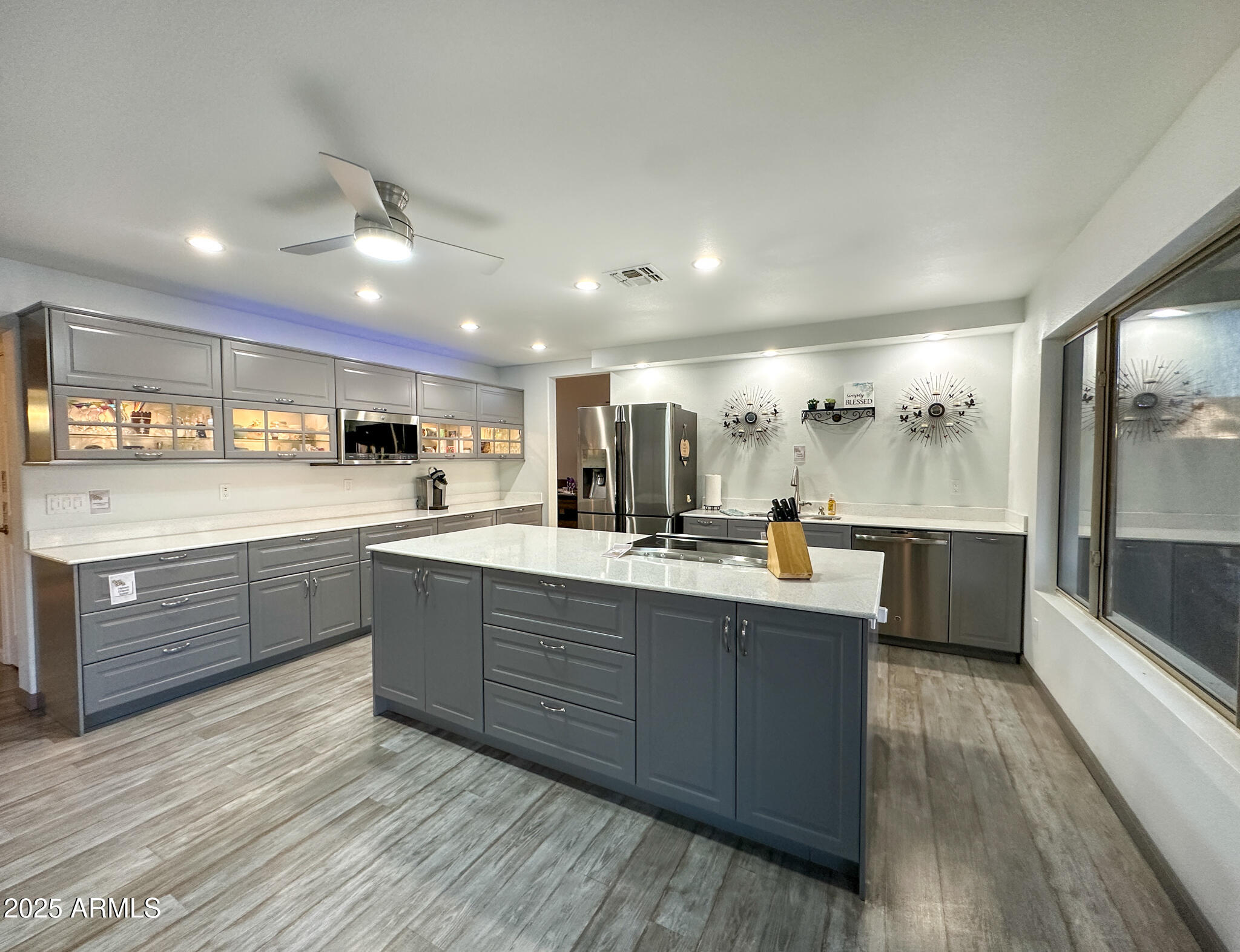 17311 North Kimberly Way Surprise, AZ 85374 - Photo 10 of 53 Kitchen