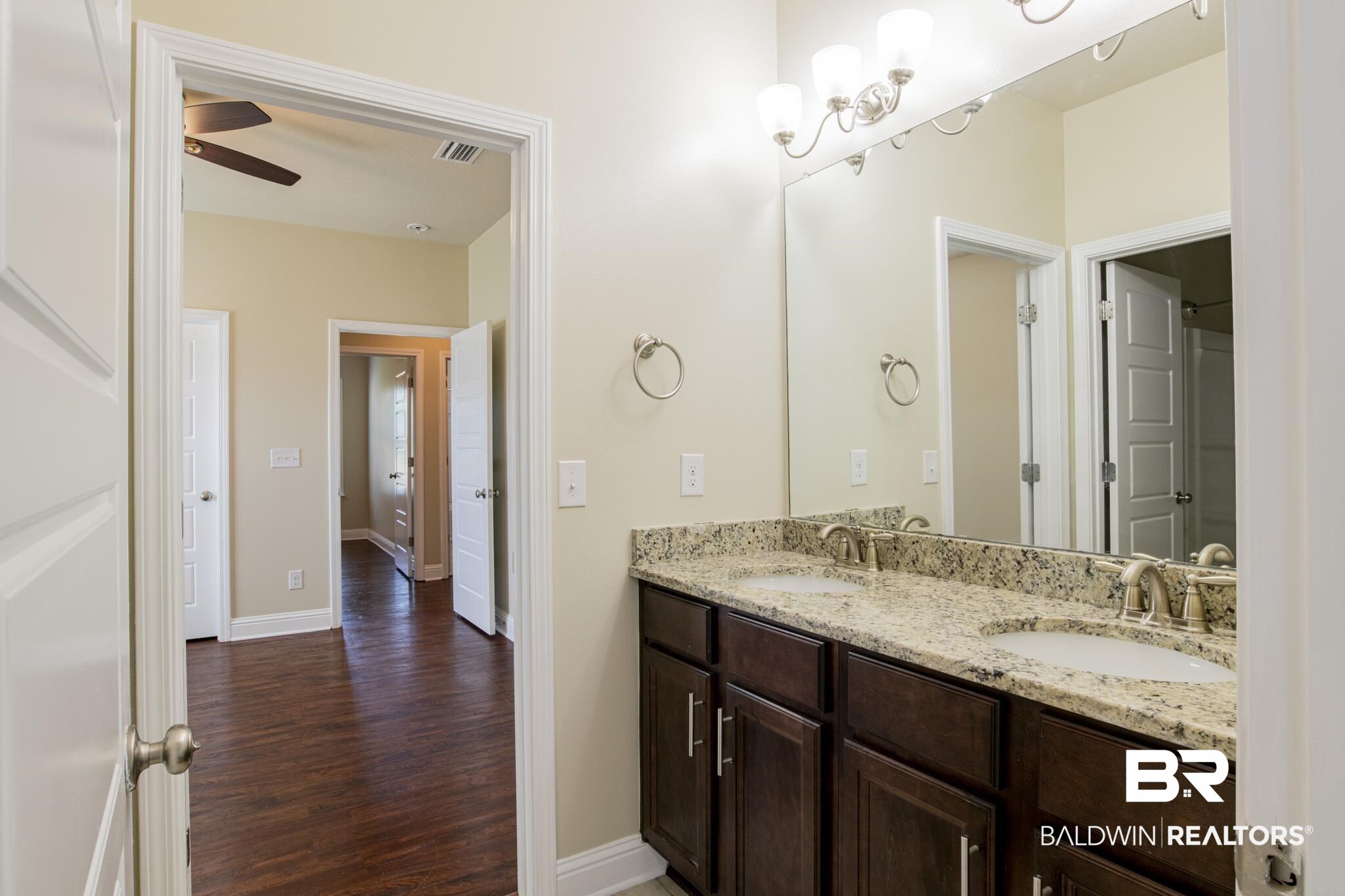 12836 Jenkins Pit Road Daphne, AL 36527 - Photo 24 of 44 Jack and Jill Bathroom