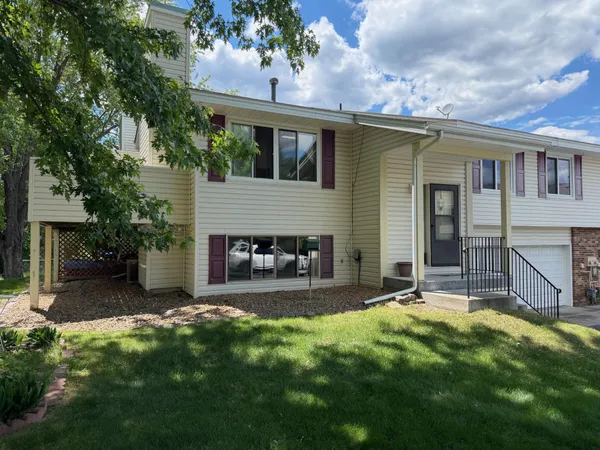 $269,900 | 3836 Laurel Court, Eagan, MN 55122