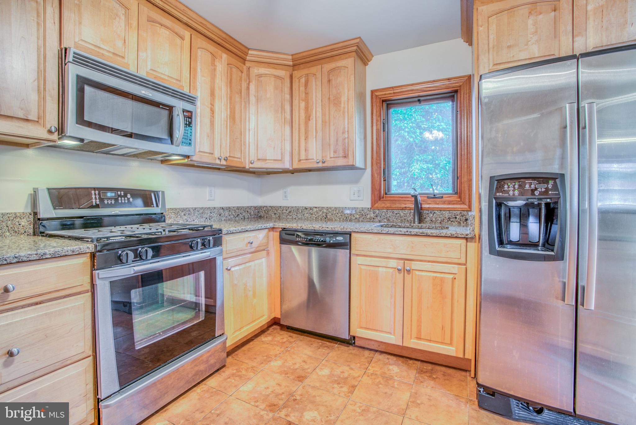 1417 Mt Airy Road Rosedale, MD 21237 - Photo 15 of 41